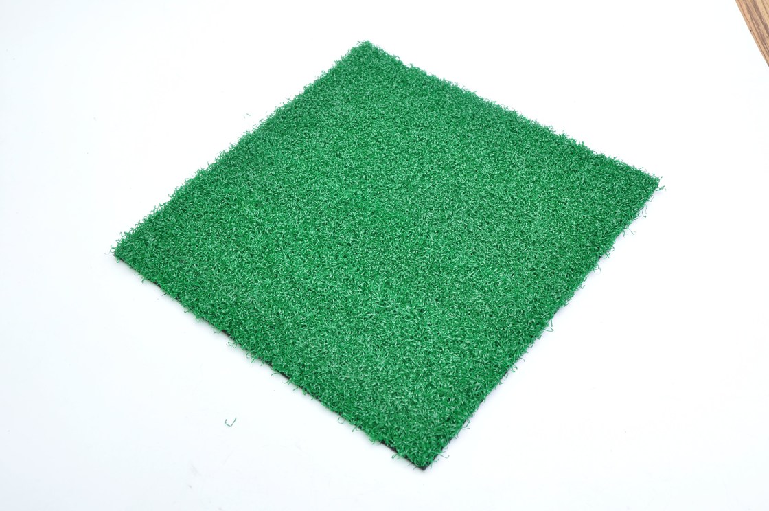 Comfortable Green Golf Artificial Turf / Realistic Fake Golf Grass