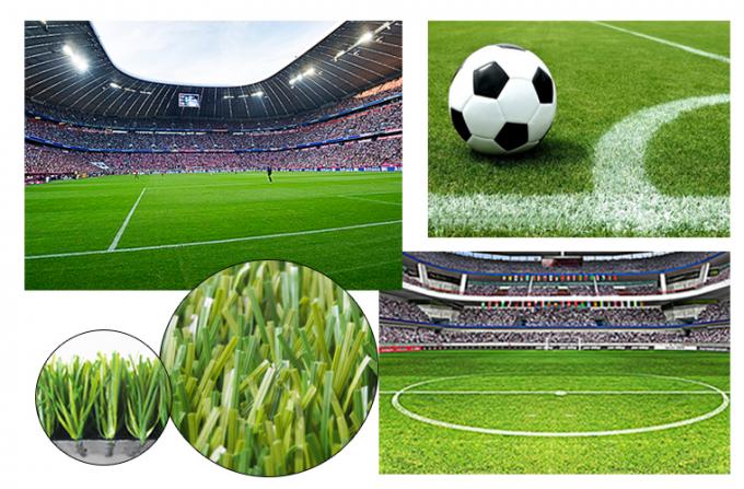 緑の高密度フットボールの人工的な草の砂およびゴム製Infill習慣