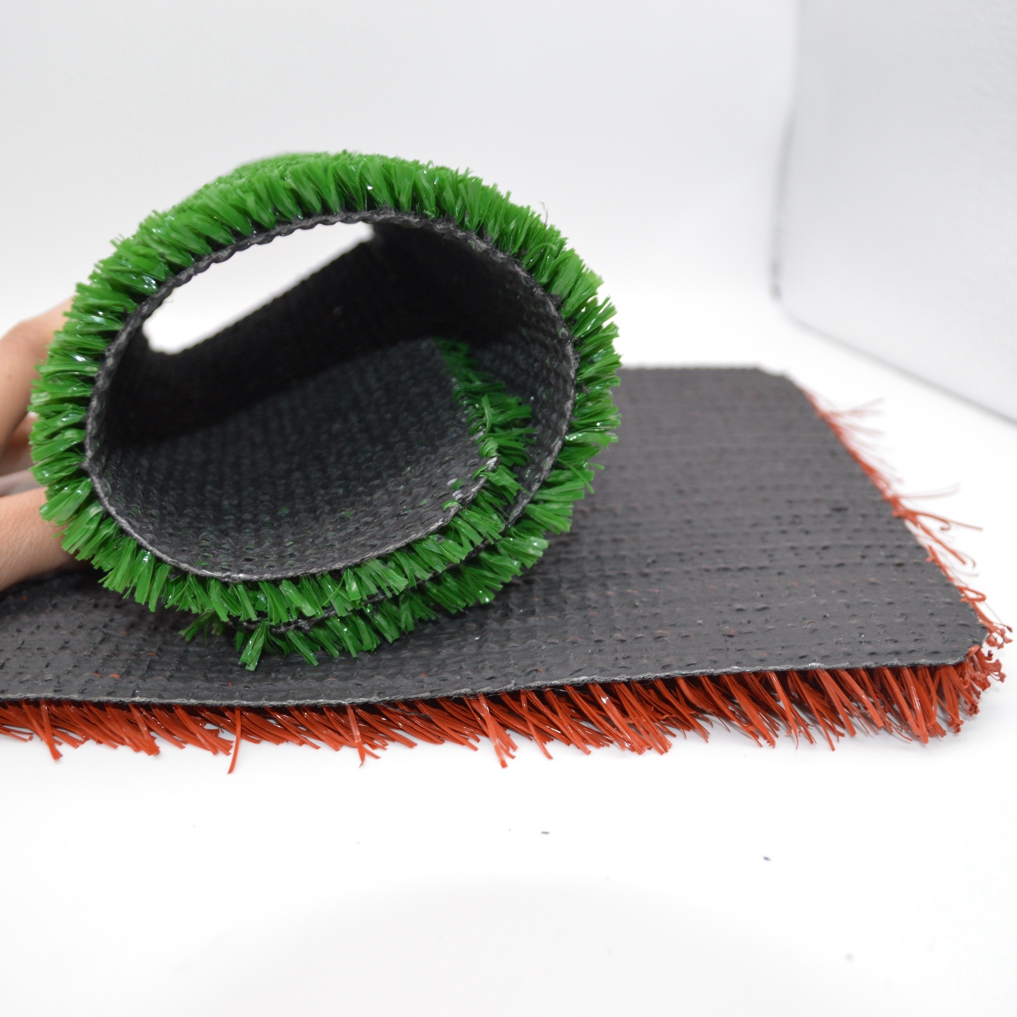 Low Cost Plastic Homebase Artificial Grass On Paving 3040 Mm Height